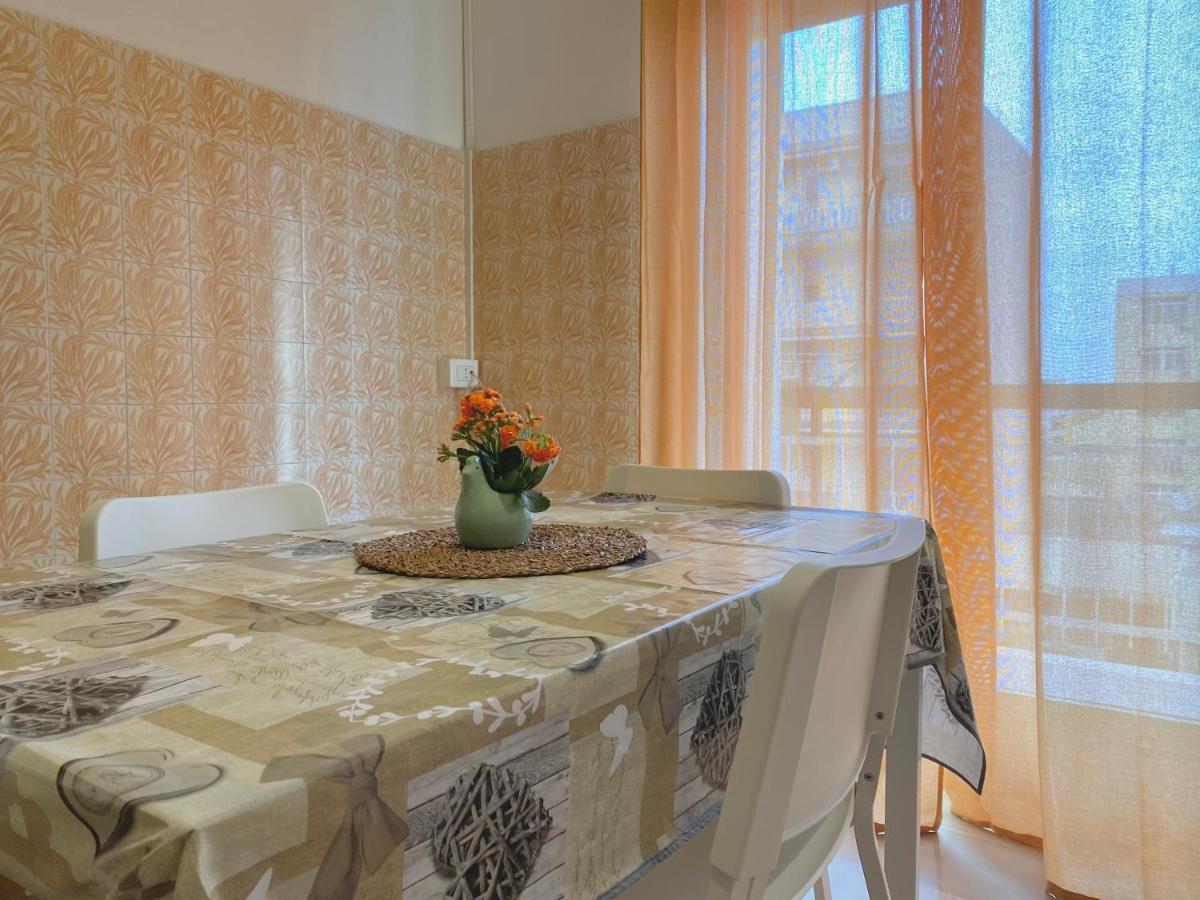 Guest House Service - Express Airport Apartment Modugno Exteriör bild